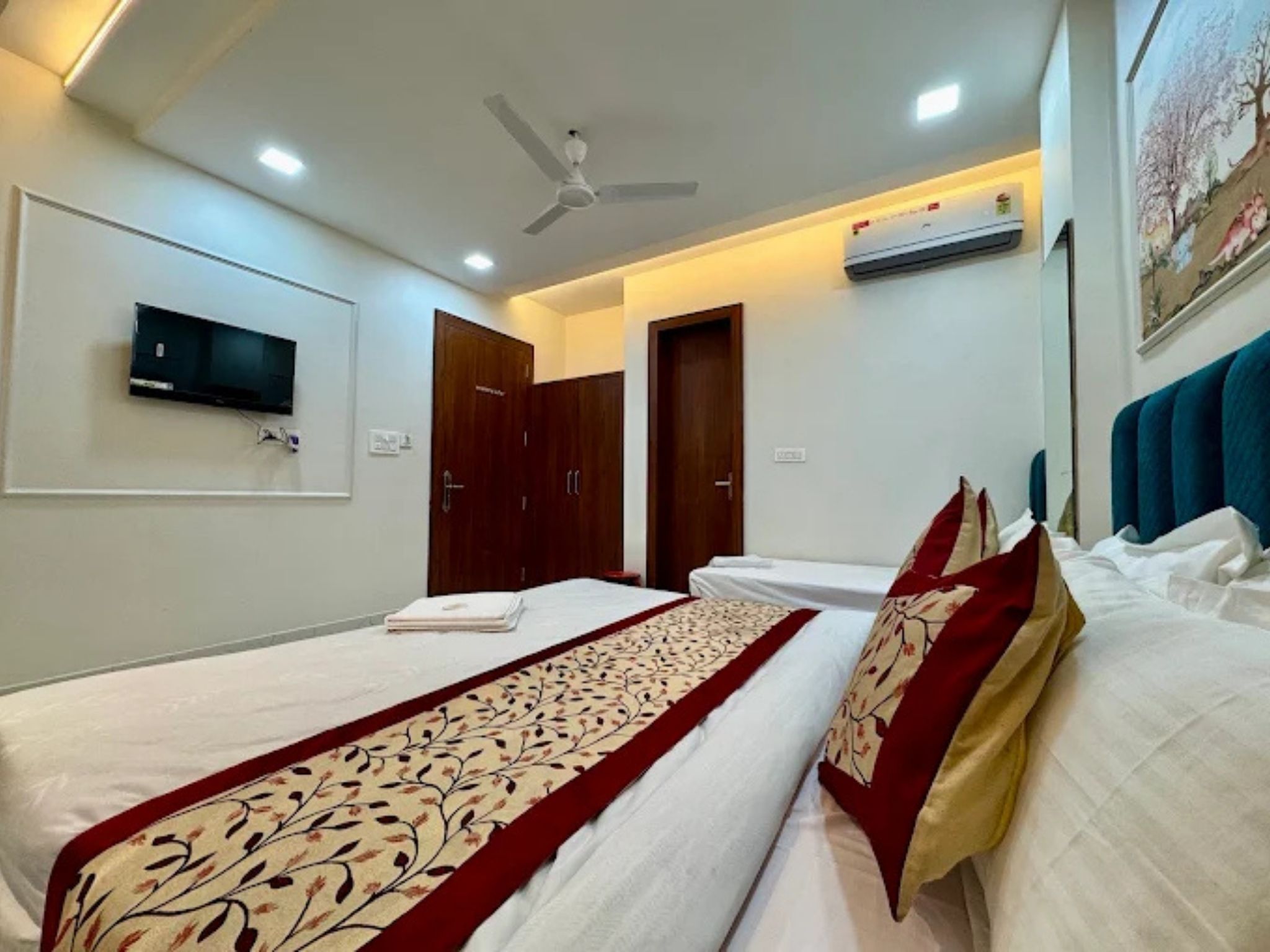 Room Photo